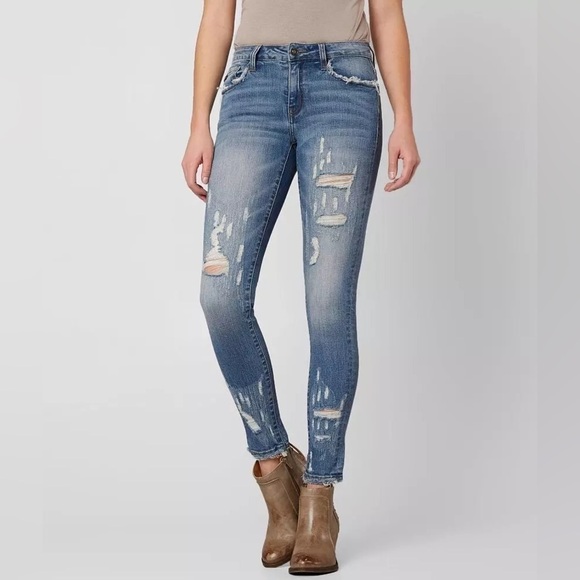 KanCan Mid-Rise Skinny Stretch Jean - Picture 1 of 12